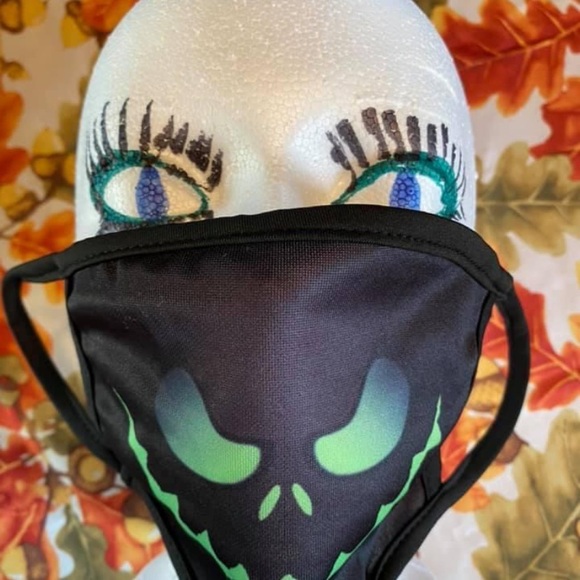 Fabulous Halloween 🎃 masks - Picture 7 of 8